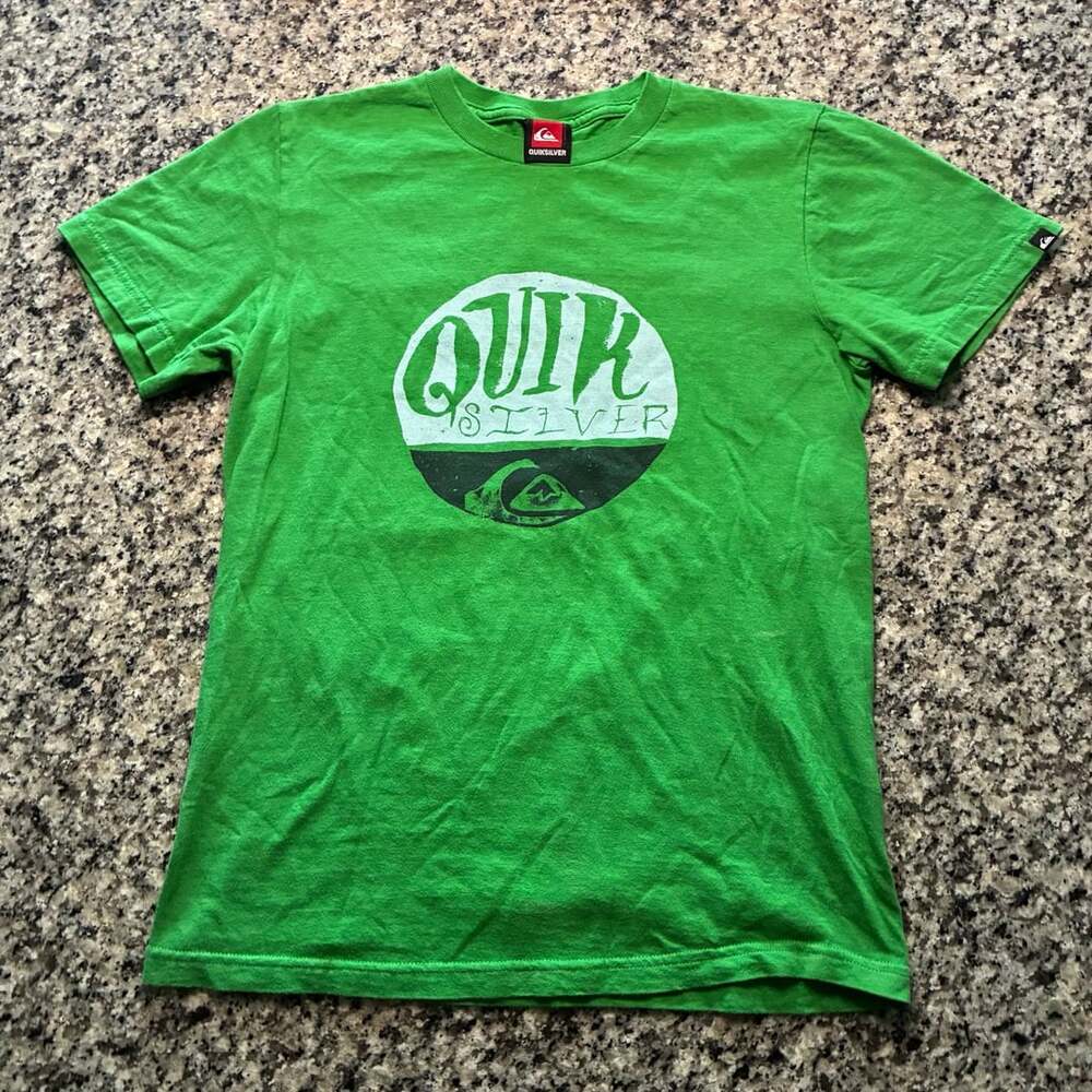 Quiksilver Men's Green Graphic T-Shirt With Retro Circle Logo